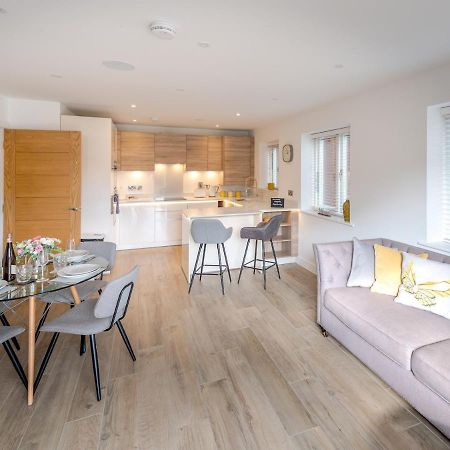 Pass The Keys 1 Bed Albury Contemporary Apartment With Secure Parking ชรูว์สเบอรี ภายนอก รูปภาพ