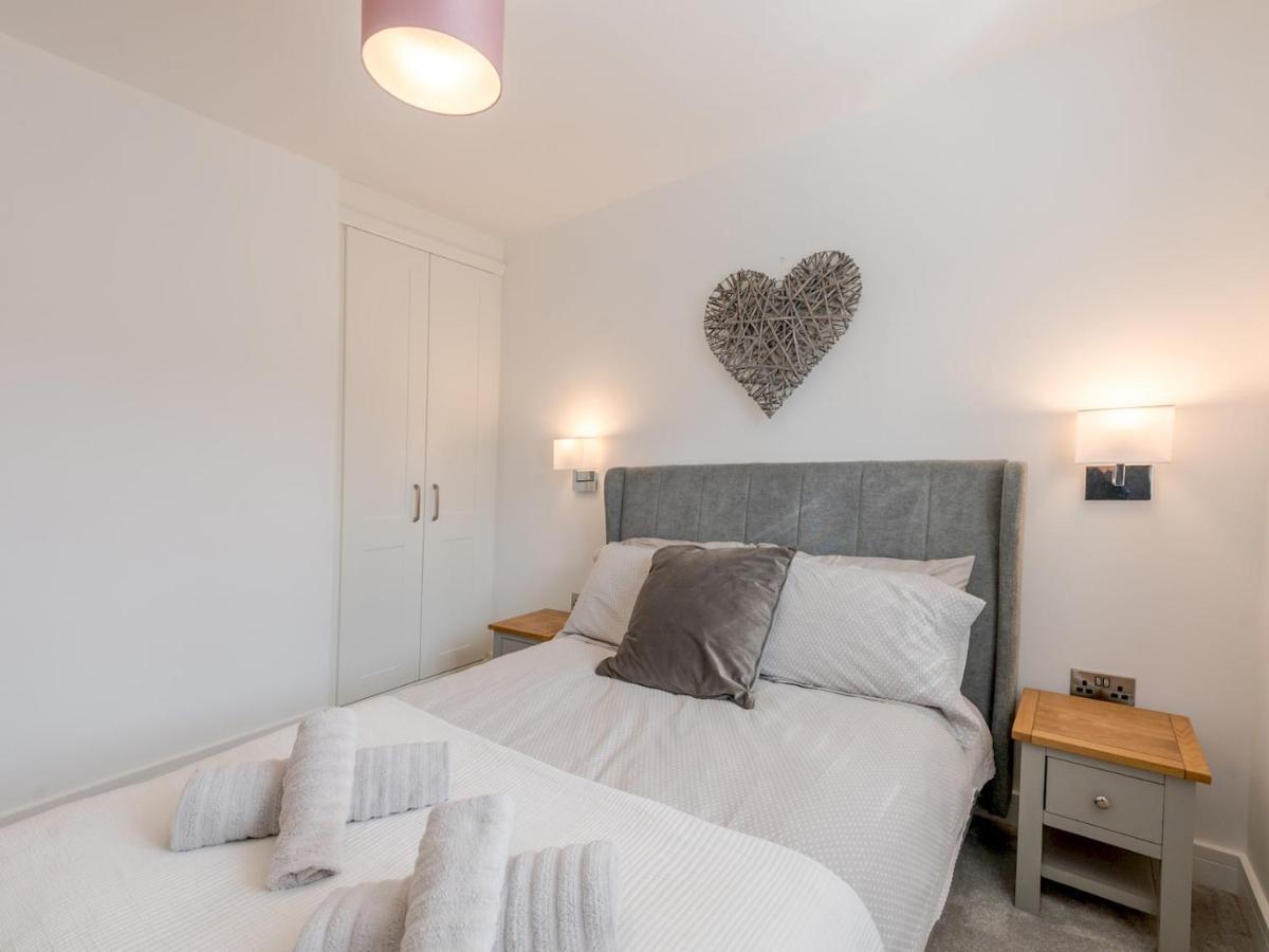 Pass The Keys 1 Bed Albury Contemporary Apartment With Secure Parking ชรูว์สเบอรี ภายนอก รูปภาพ