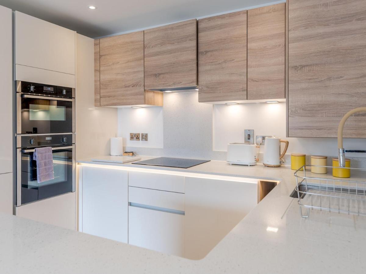 Pass The Keys 1 Bed Albury Contemporary Apartment With Secure Parking ชรูว์สเบอรี ภายนอก รูปภาพ